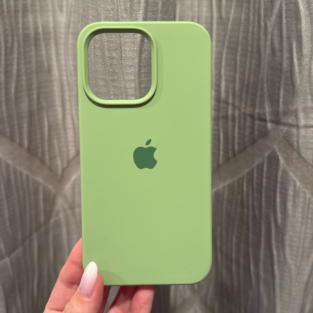 IPhone Apple 13 Pro Case - never used.